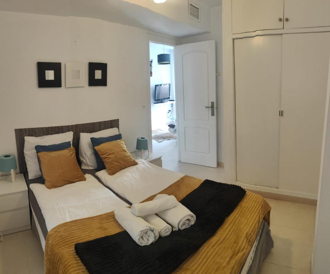 Apartamento La Playa Blanca 1 Orbiplaya, Pool, Beach Front, Wifi Torrevieja Exterior foto